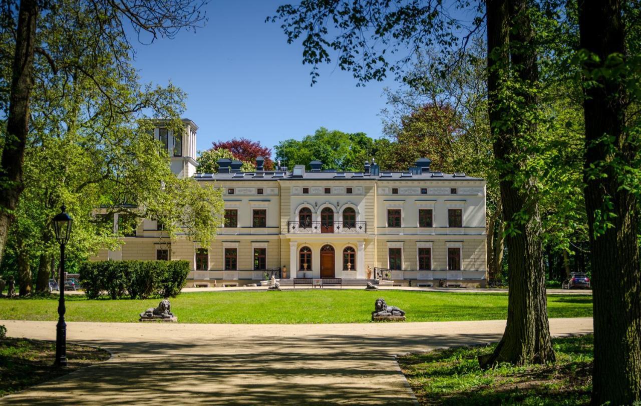Palac Wierzbiczany Gniewkowo Extérieur photo